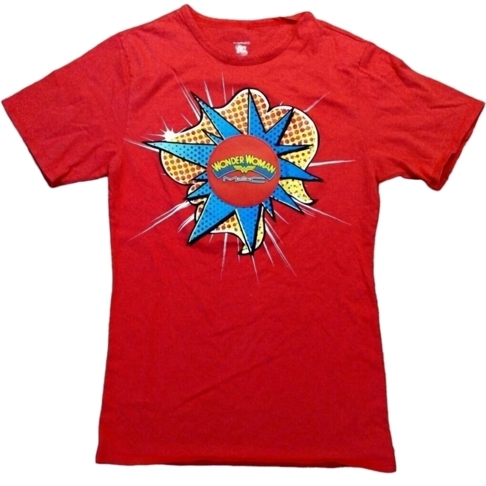 MAC  Red Wonder‎ Women T- Shirt Size 3